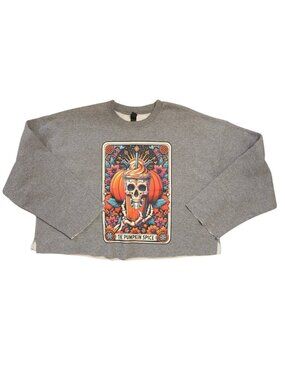 The Pumpkin Spice Skull Graphic Cropped Sweatshirt Gray XL Gildan Heavy Blend